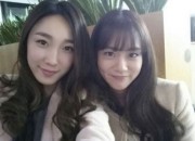 KARA スンヨン、「女子漫画 靴」共演の新人俳優パク・ハイとツーショット ”小顔 vs 大顔”