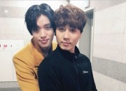 TEENTOP ニエル、所属事務所社長のアンディと仲睦まじいバックハグショットを公開